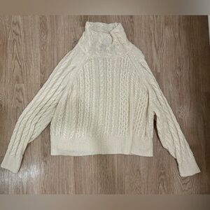 Reclaimed Vintage Cream turtleneck sweater size Small